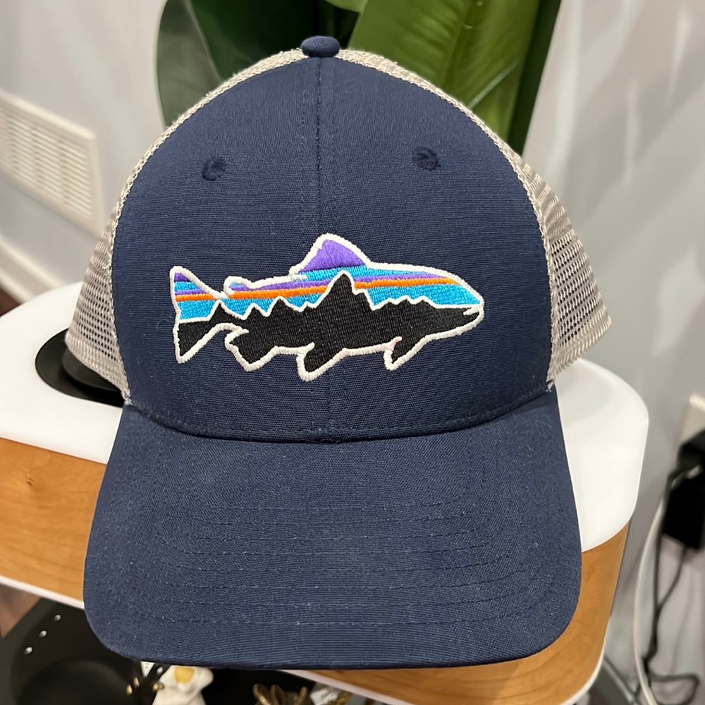 Patagonia embroidered “fish logo”